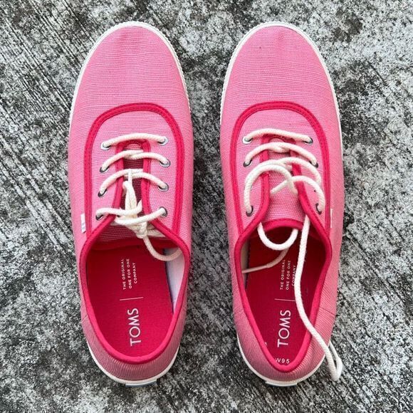 Toms Women's Heritage Canvas Caramel Sneaker Strawberry Milkshake Size 9.5M - Picture 1 of 7